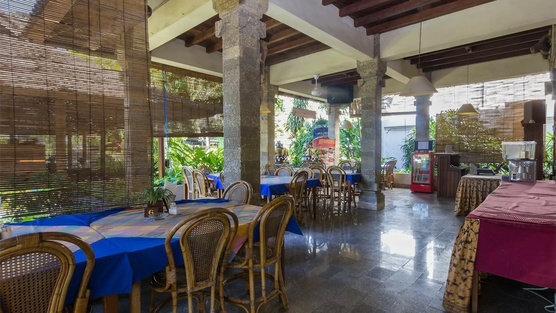 Reddoorz @ Arjuna Double Six سمينياك بيت ضيافة